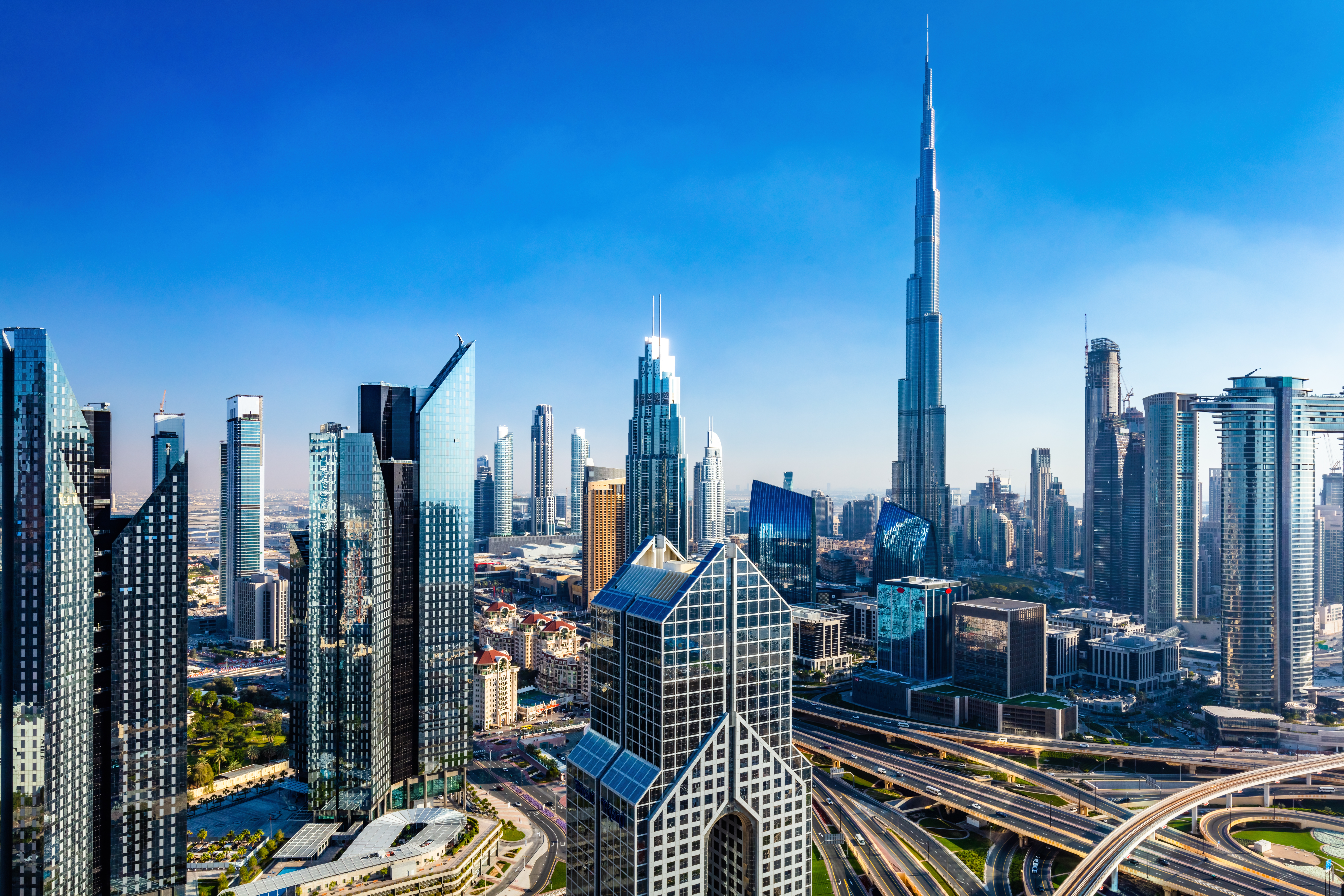 How to Get Residence Visa in UAE Without a Sponsor?